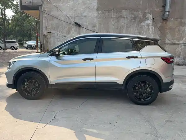 Geely Binyue 2021
