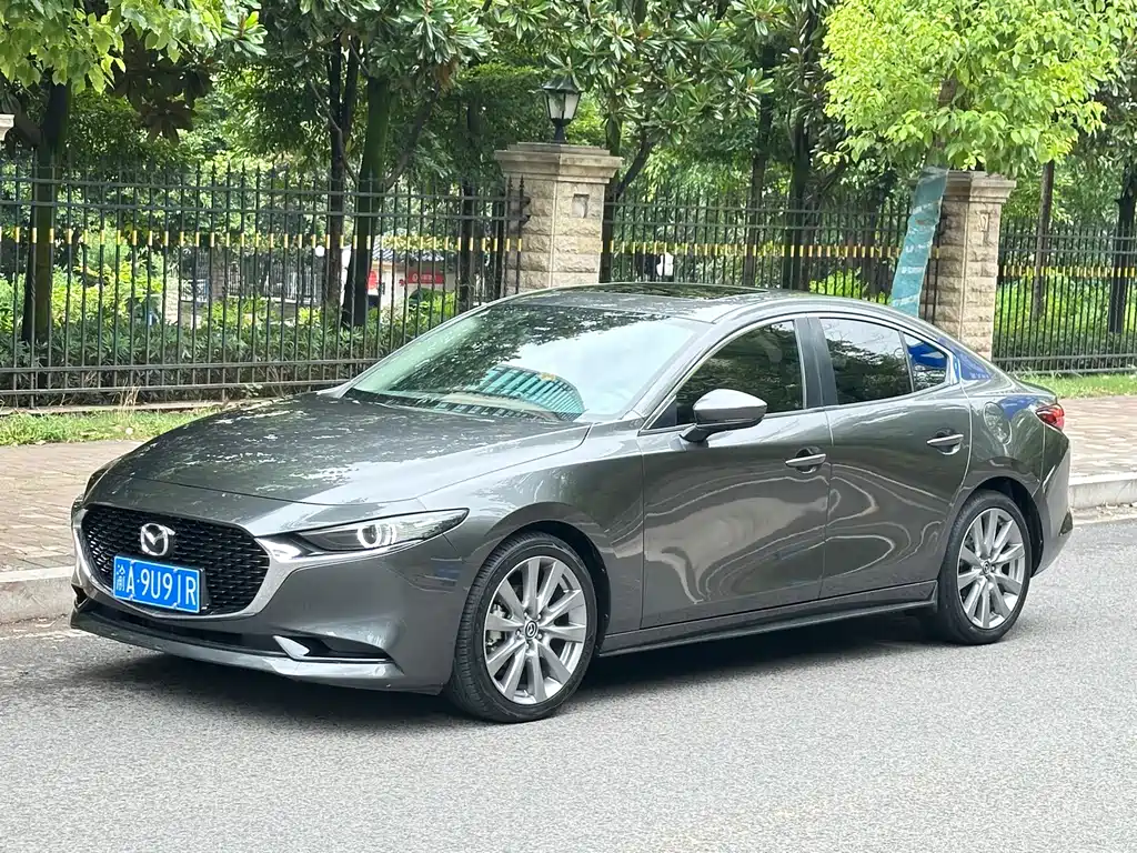 Mazda 3 Axela 2021