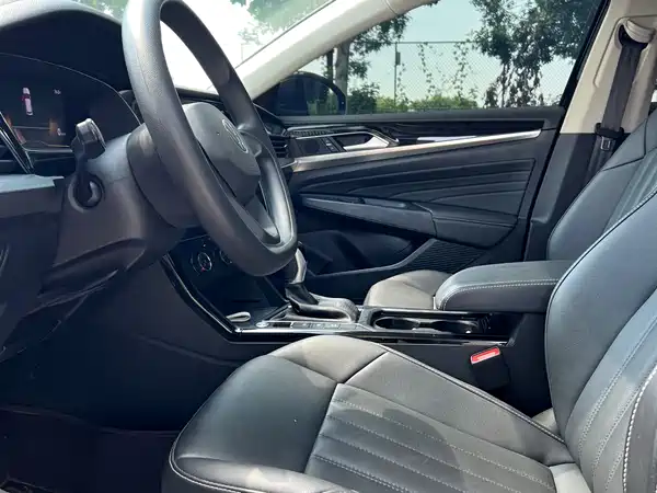 Volkswagen Passat 2022
