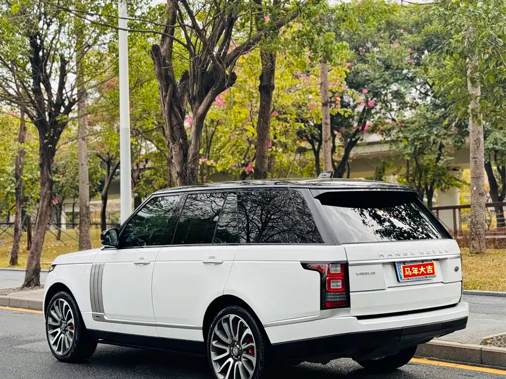 Land Rover Range Rover 2017 — фото 11