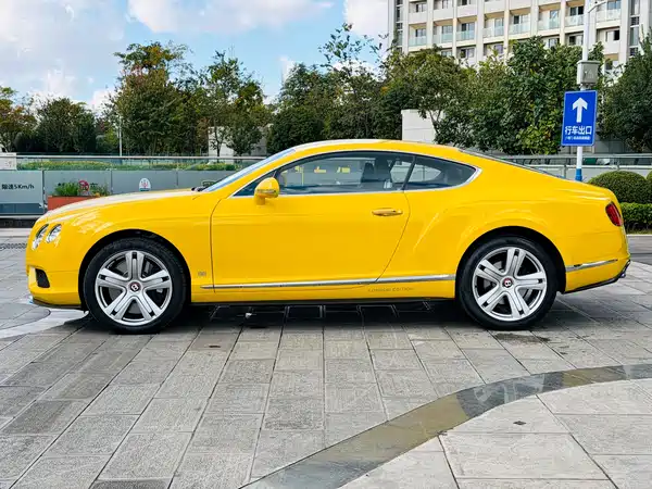 Bentley Continental 2015