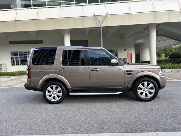 Land Rover Discovery 2016