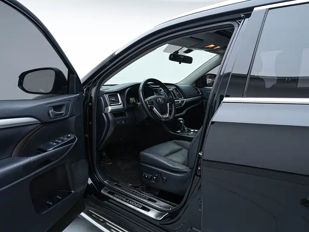 Toyota Highlander 2017 — фото 23