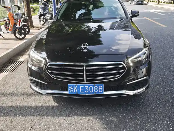 Mercedes-Benz E-Class 2023