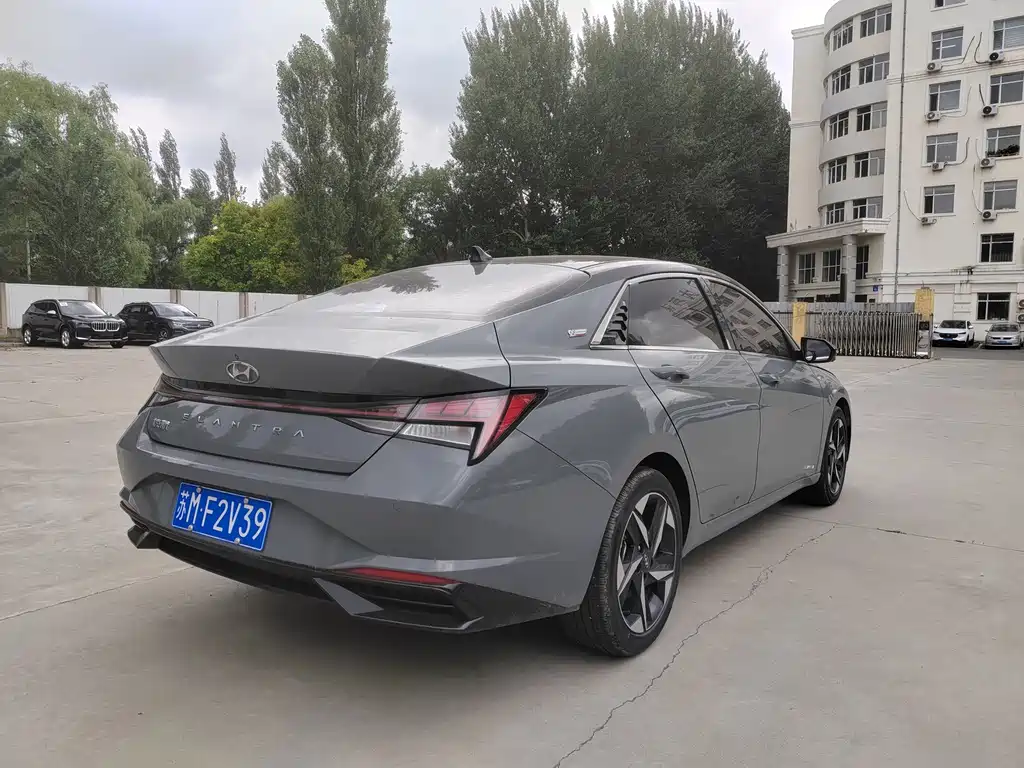 Hyundai Elantra 2020