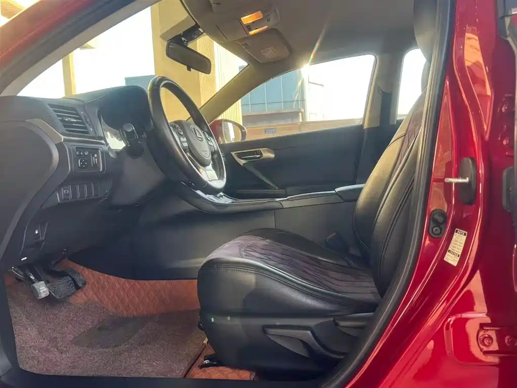 Lexus CT 2018