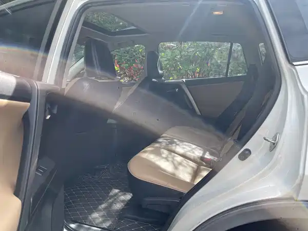 Toyota RAV4 2017