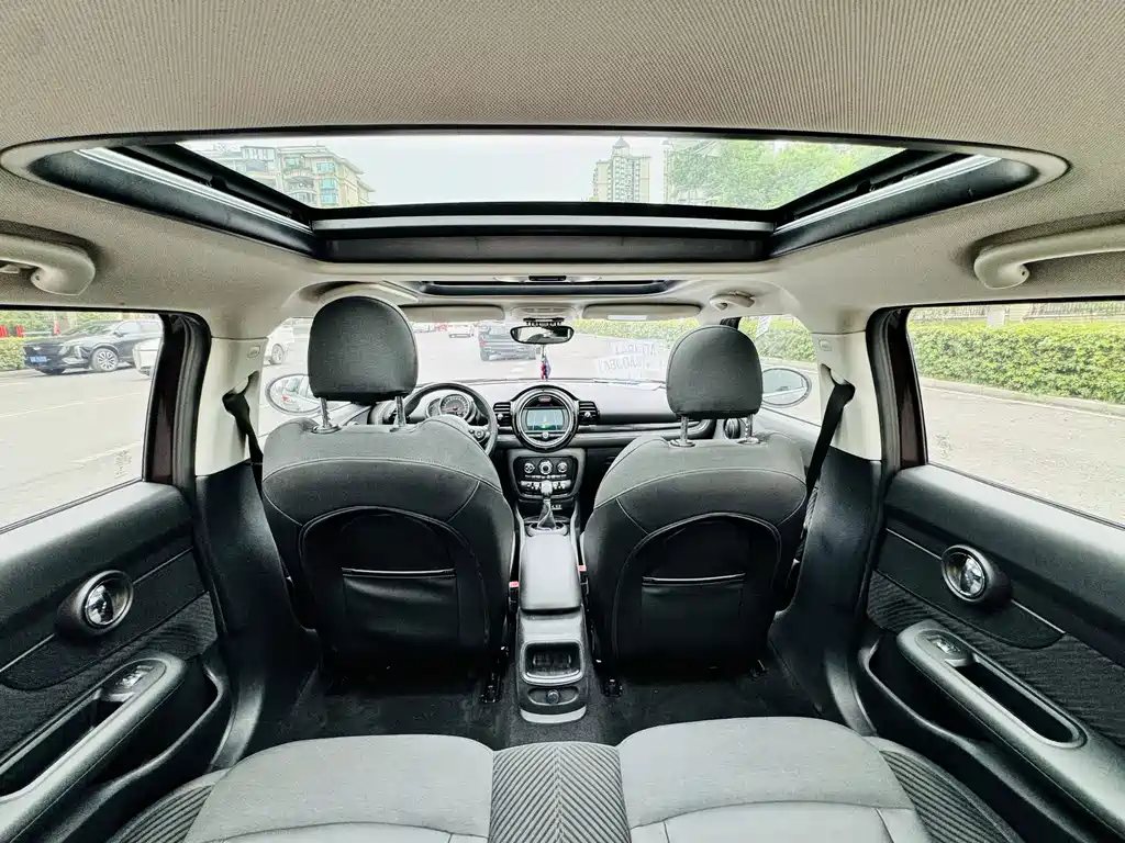 MINI Clubman 2018 — фото 18
