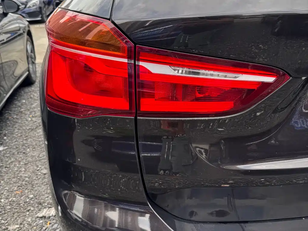BMW X1 2017 — фото 17