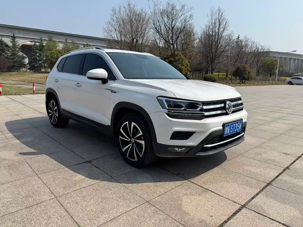 Volkswagen Tharu 2019