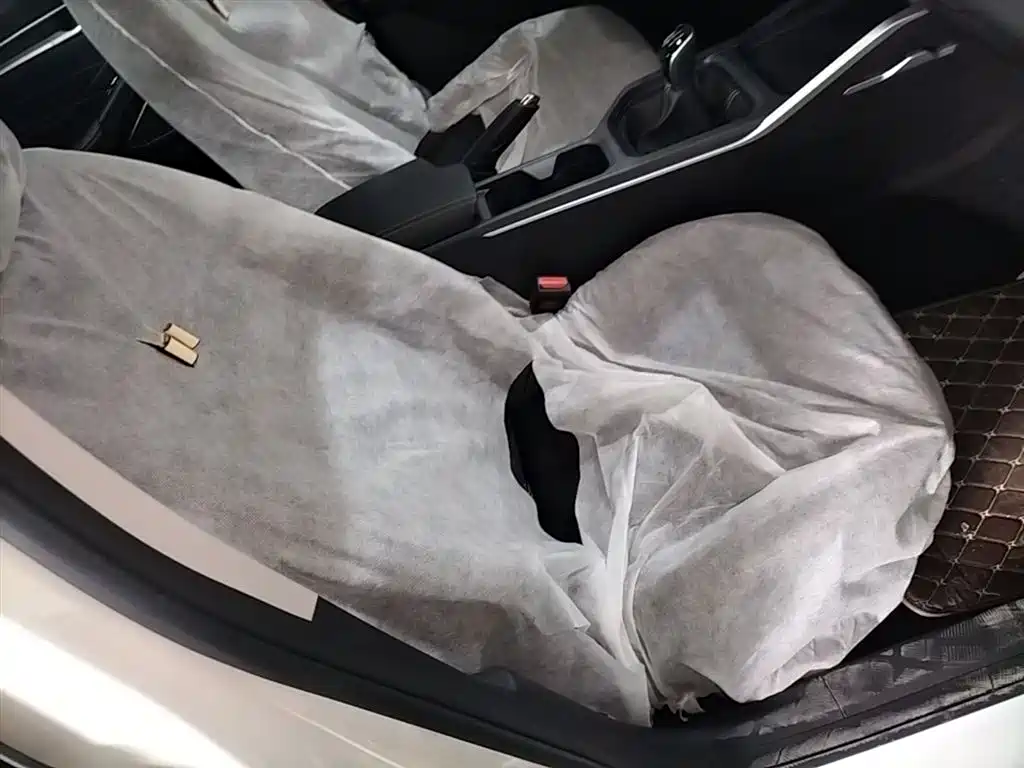 Geely Emgrand 2026 — фото 25