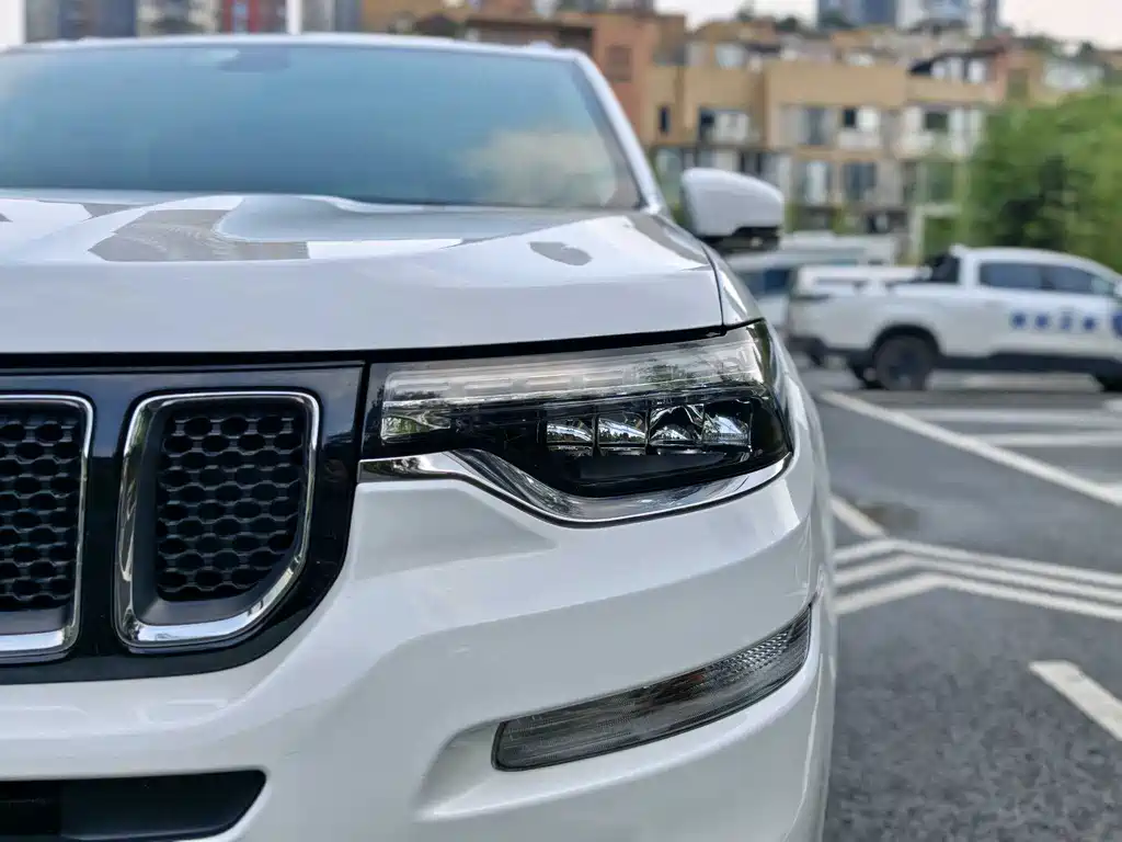 Jeep Commander 2019 — фото 19