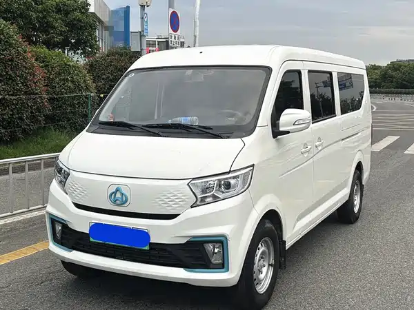 Changan Crossstar V5 EV 2025