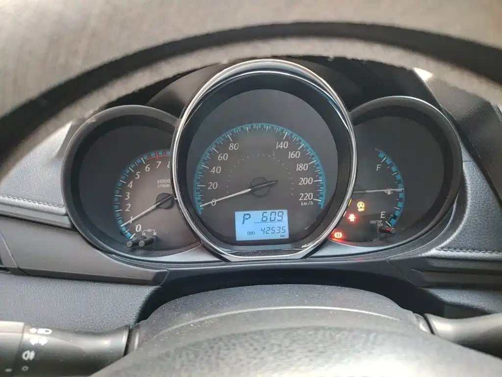 Toyota Yaris L 2019