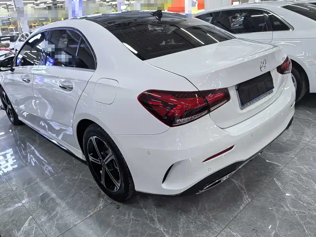 Mercedes-Benz A-Class 2023 — фото 4