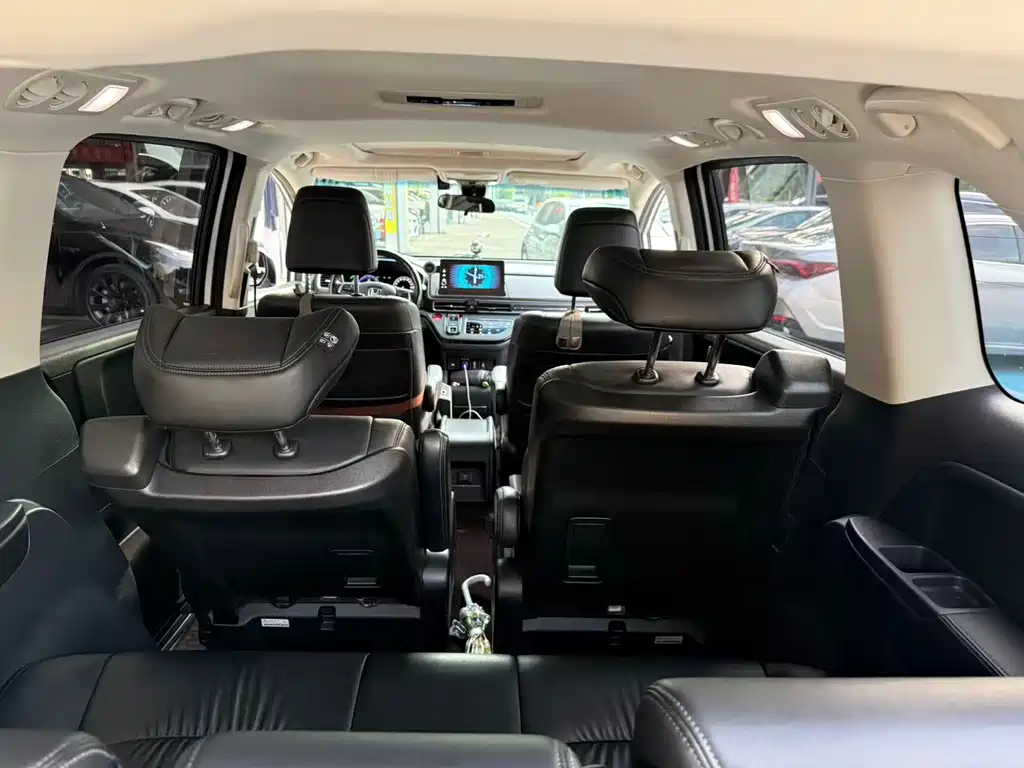 Honda Odyssey 2022 — фото 11