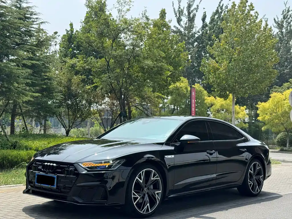 Audi A7L 2023 — фото 1