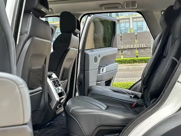 Land Rover Range Rover Sport 2015