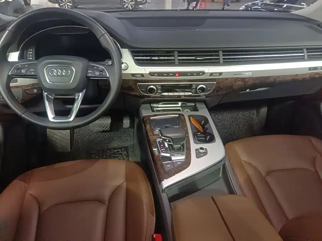 Audi Q7 2017 — фото 10