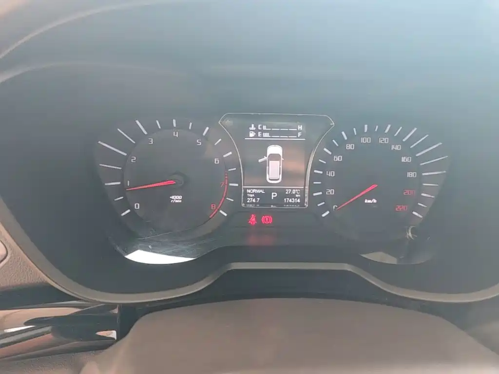 GAC Trumpchi GS4 2015 — фото 12