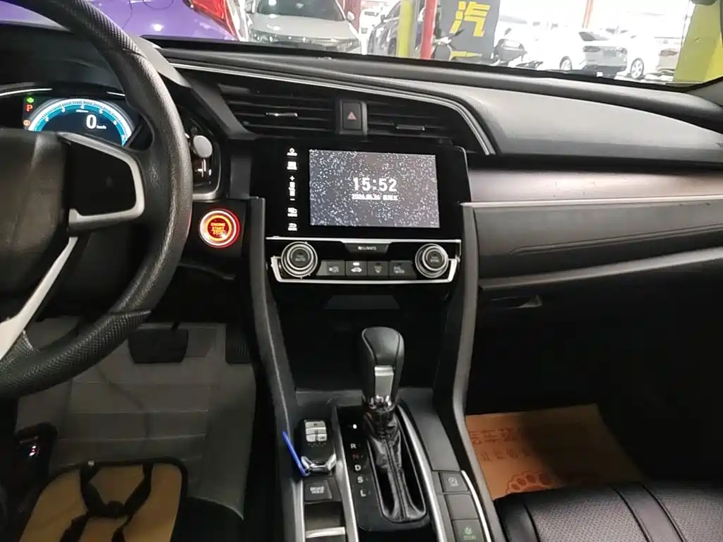 Honda Civic 2017 — фото 13