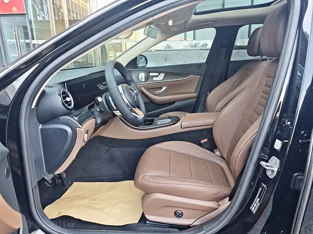 Mercedes-Benz E-Class 2020 — фото 9