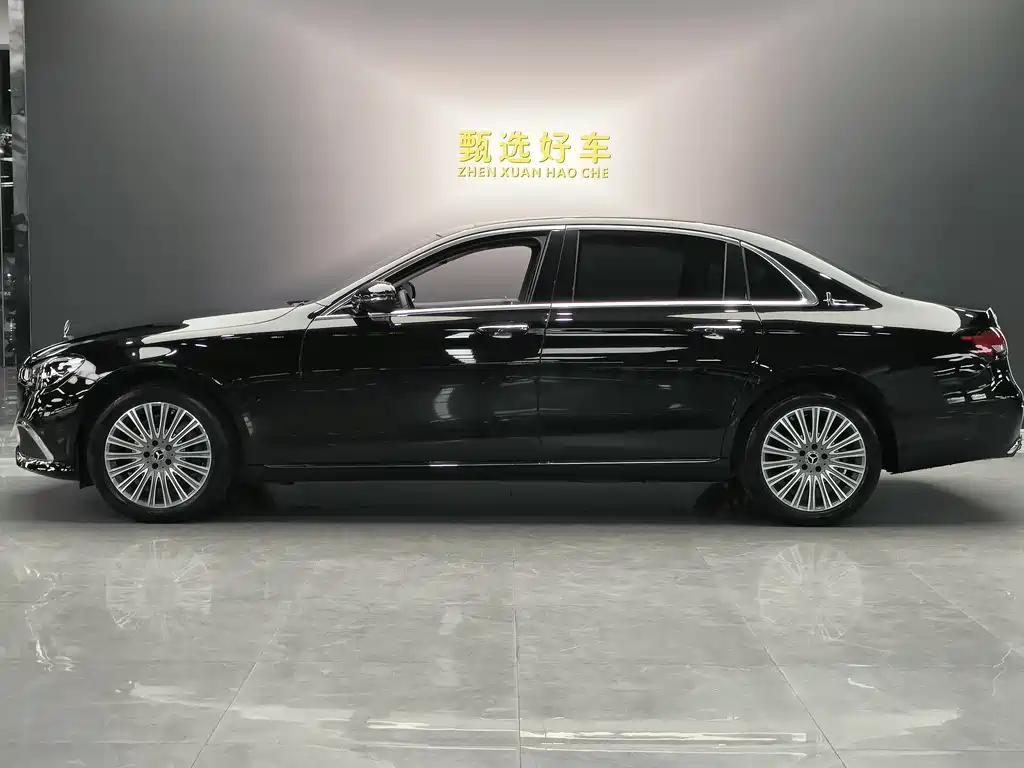 Mercedes-Benz E-Class 2022 — фото 10