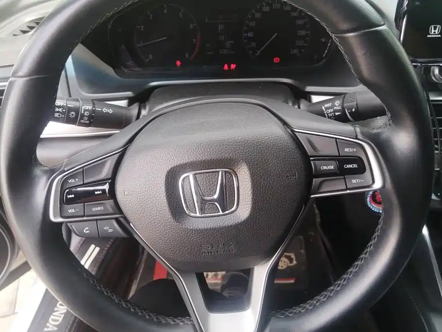Honda Accord 2019 — фото 15