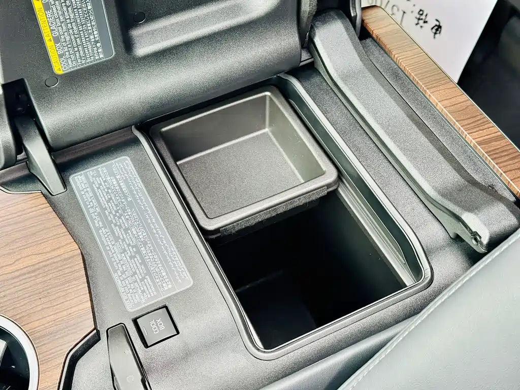 Toyota Land Cruiser 2024 — фото 16