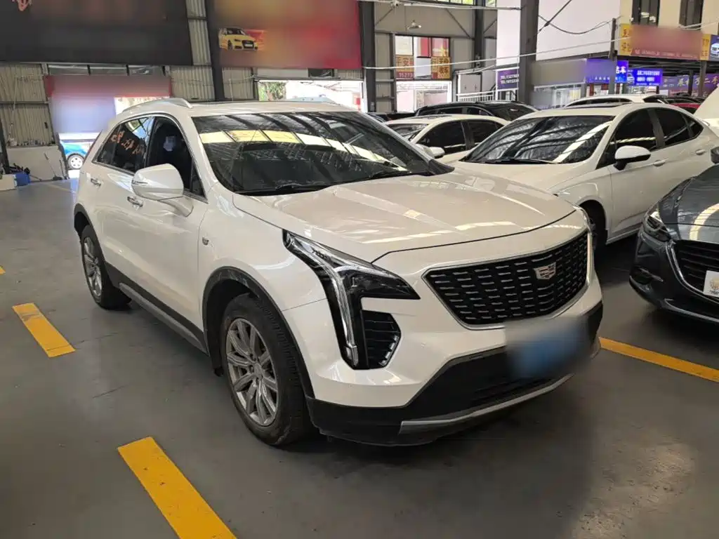 Cadillac XT4 2020 — фото 4