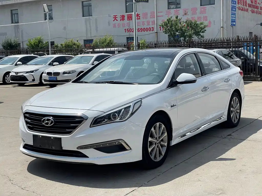 Hyundai Sonata 2016 — фото 1