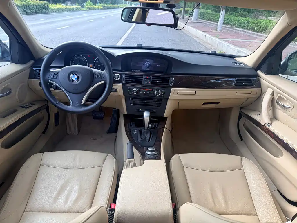 BMW 3 Series 2008 — фото 10