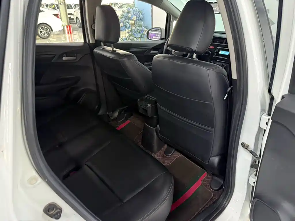 Honda Fit 2018 — фото 4