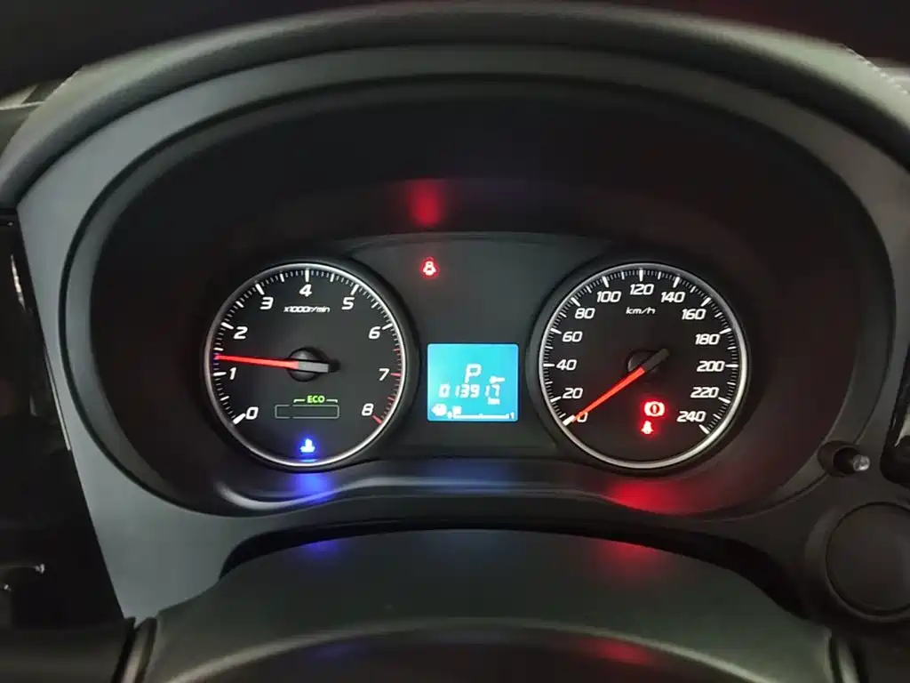 Mitsubishi Outlander 2023 — фото 12