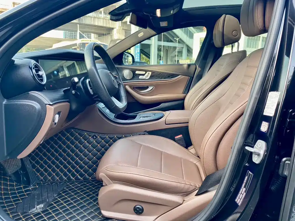 Mercedes-Benz E-Class 2023 — фото 9