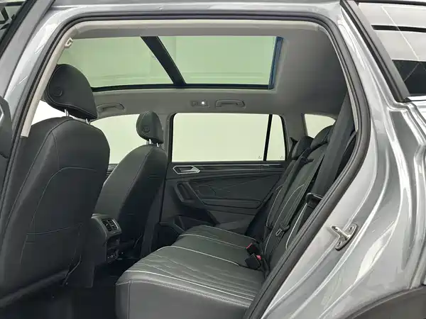 Volkswagen Tiguan L 2023