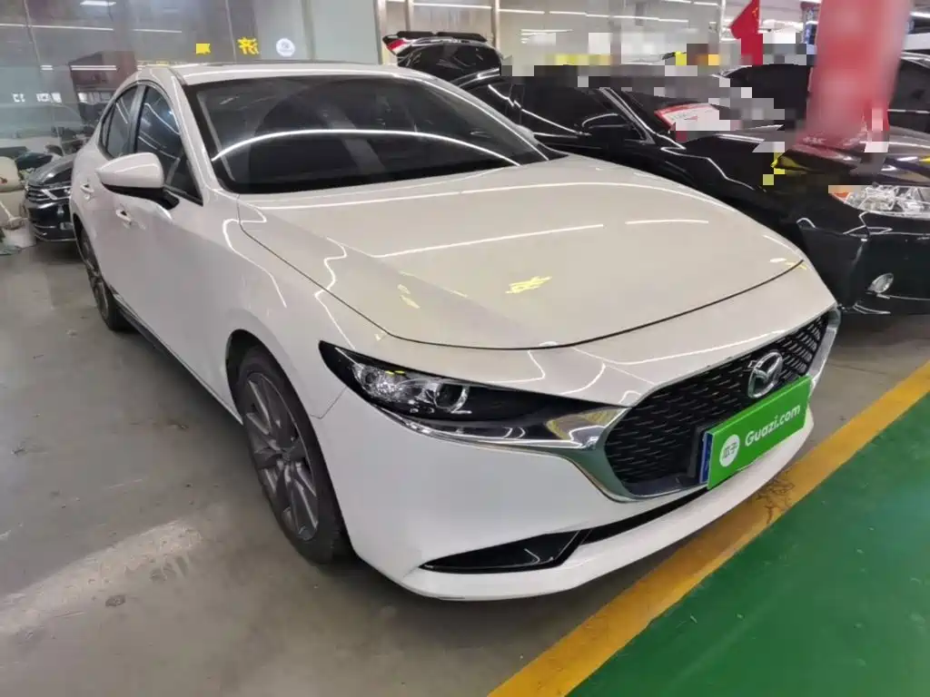 Mazda 3 Axela 2022