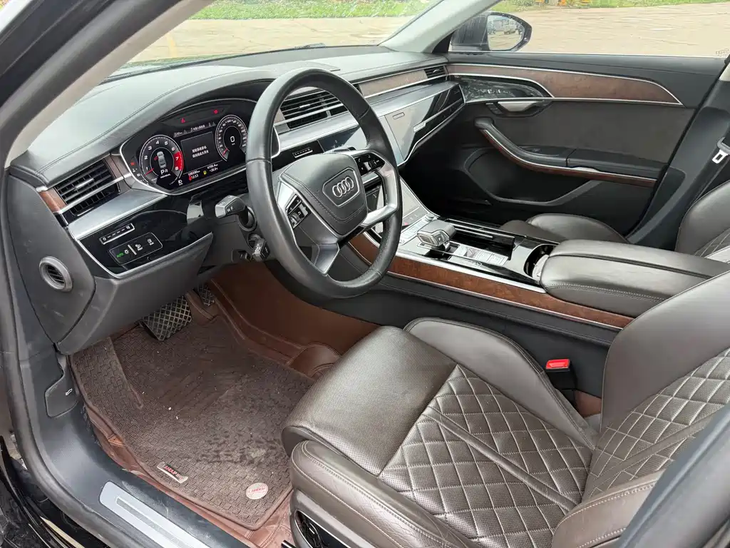 Audi A8 2021