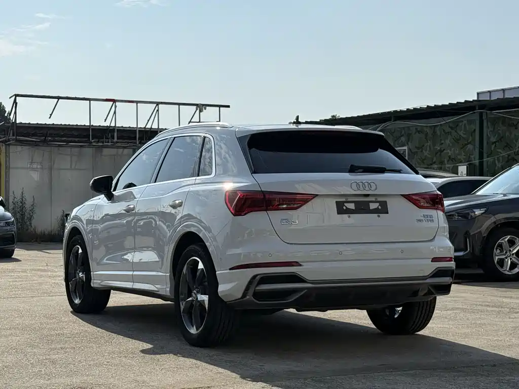 Audi Q3 2022