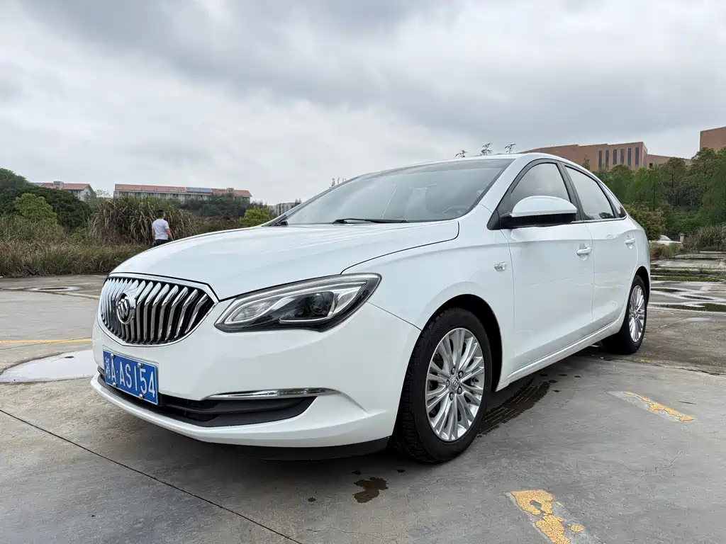 Buick Excelle 2015 — фото 1