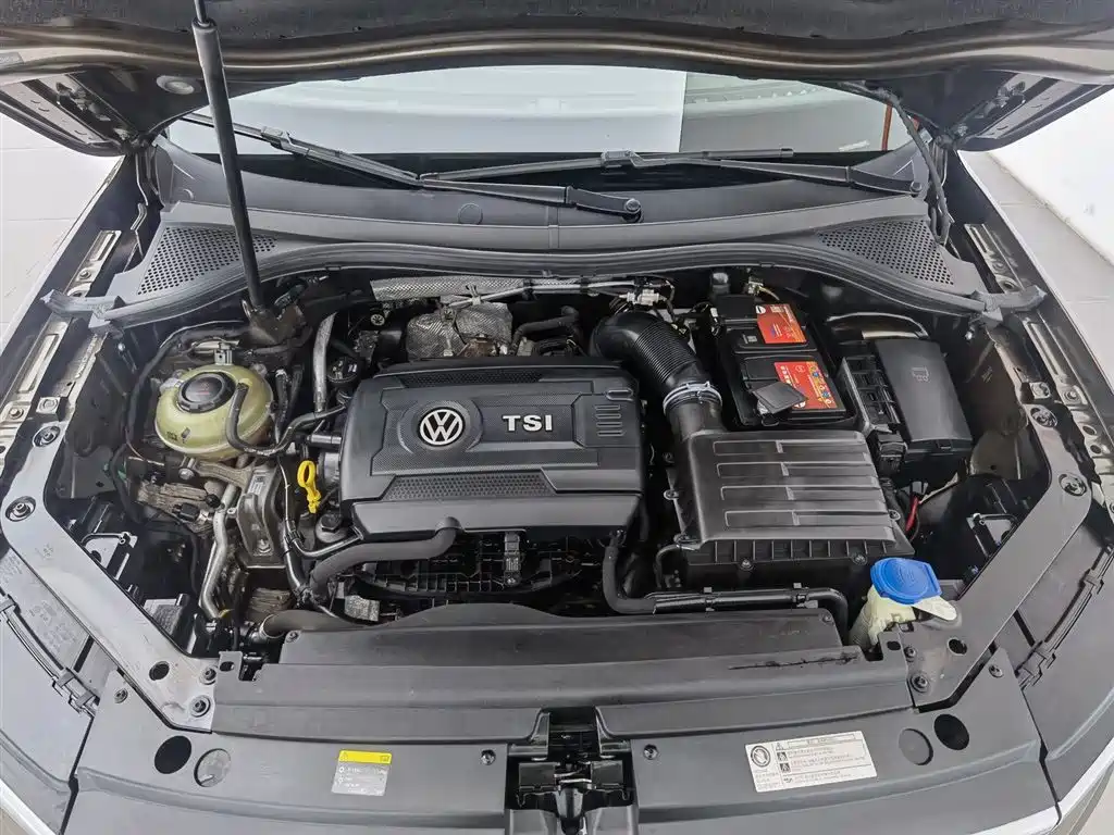 Volkswagen Tiguan L 2017 — фото 6