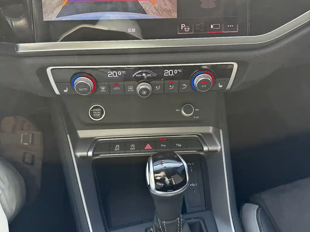 Audi Q3 2022 — фото 11