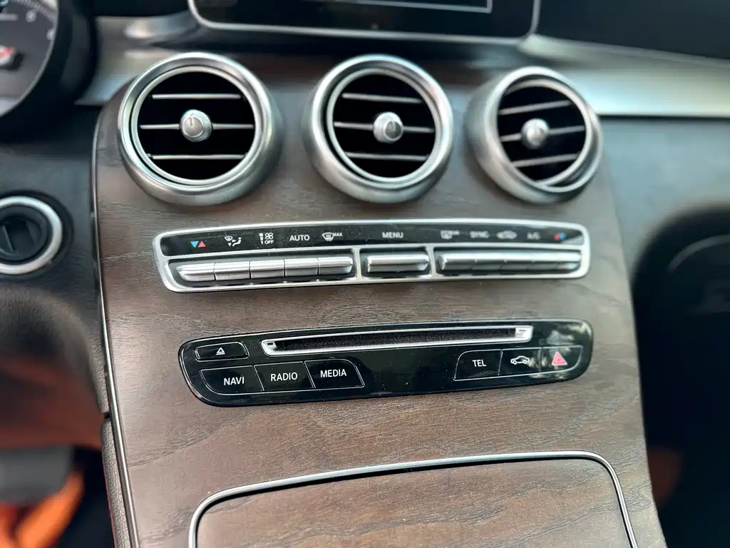 Mercedes-Benz GLC 2019 — фото 17