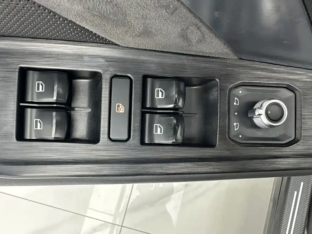 Haval H6 2023 — фото 12
