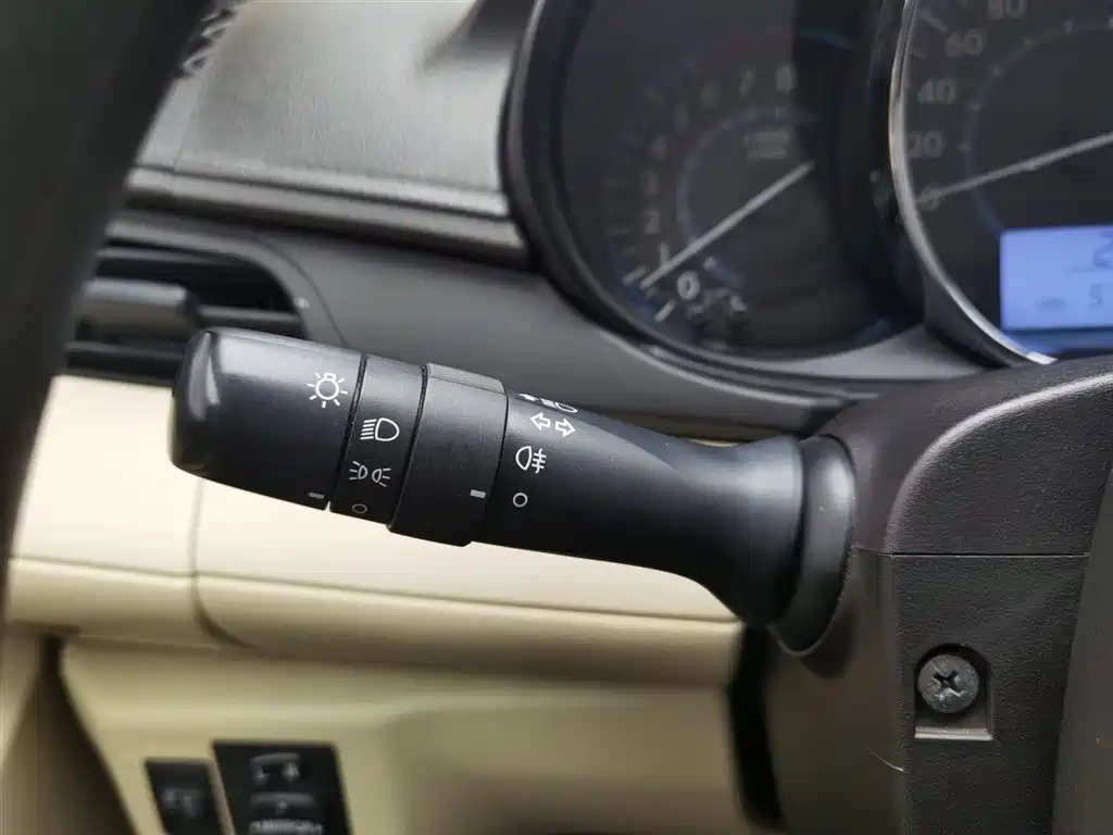 Toyota Vios 2015 — фото 21