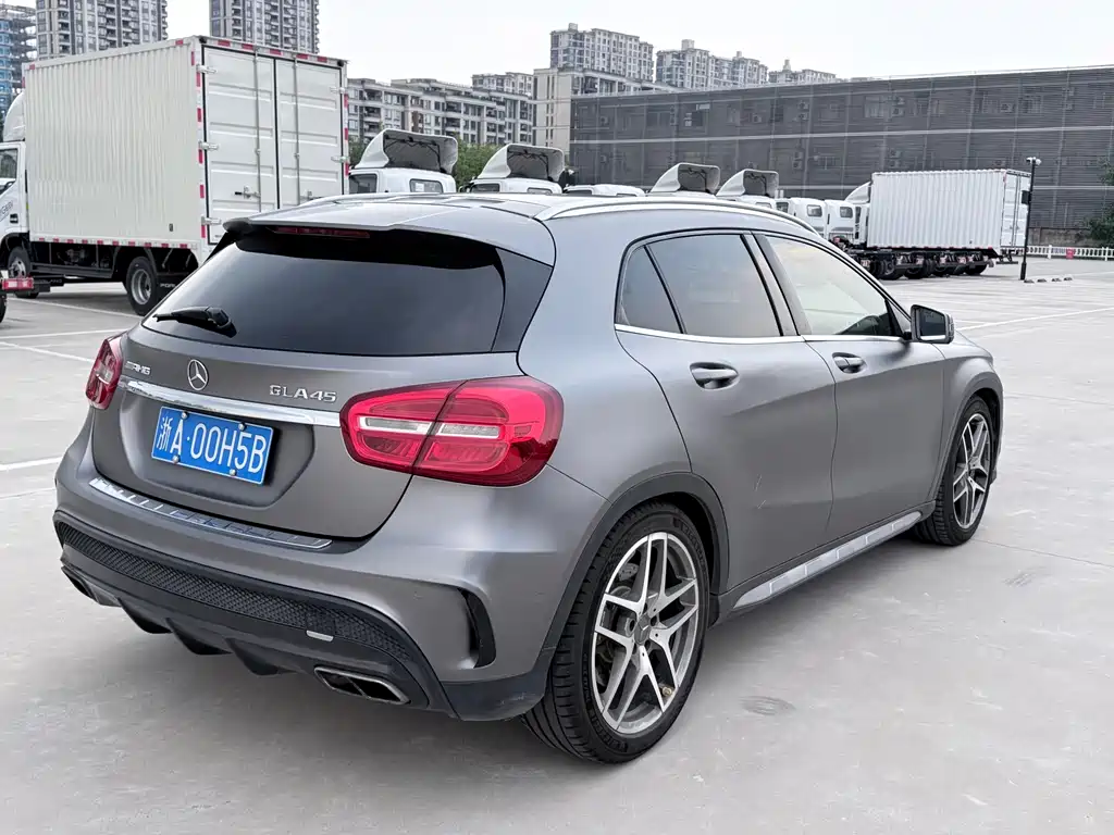 Mercedes-Benz GLA AMG 2015 — фото 9