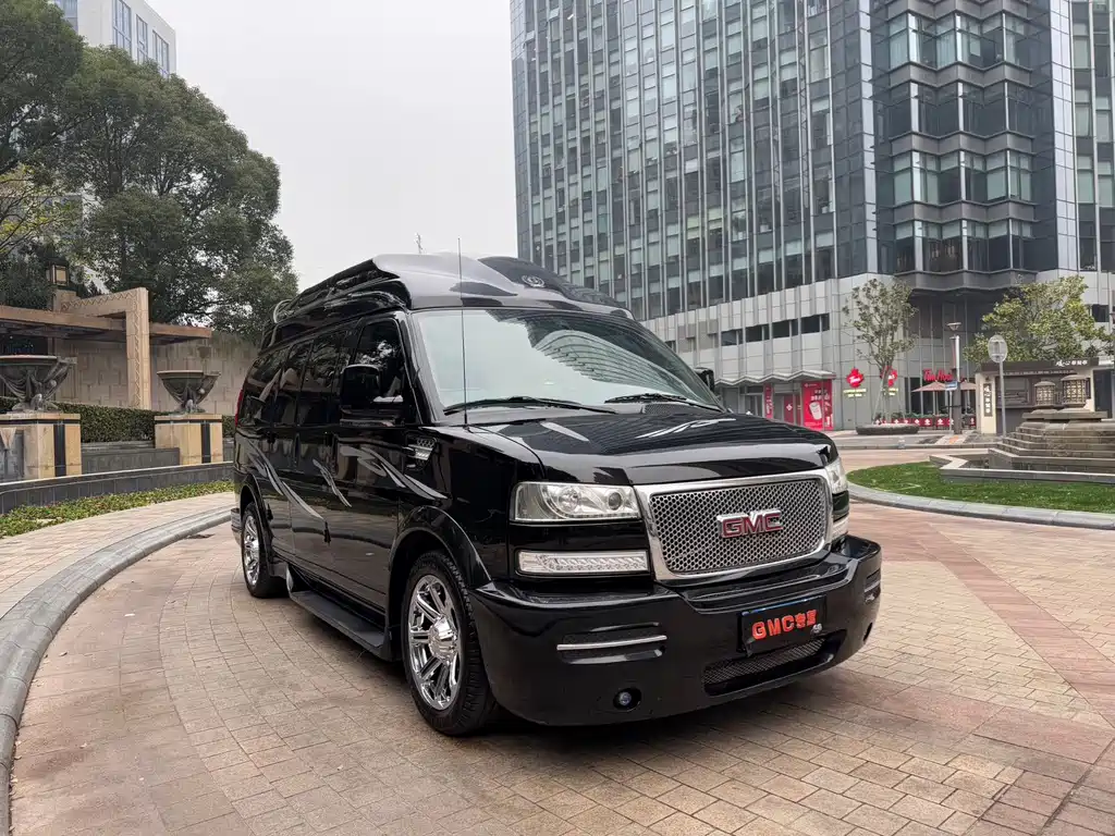 GMC Savana 2017 — фото 3