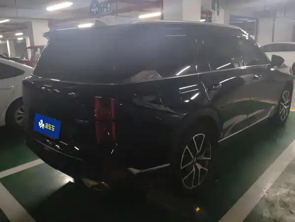 GAC Trumpchi GS8 2024