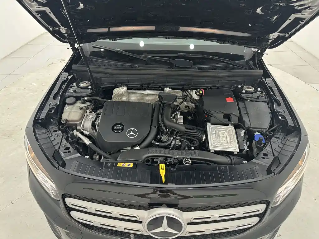 Mercedes-Benz GLB 2020 — фото 19