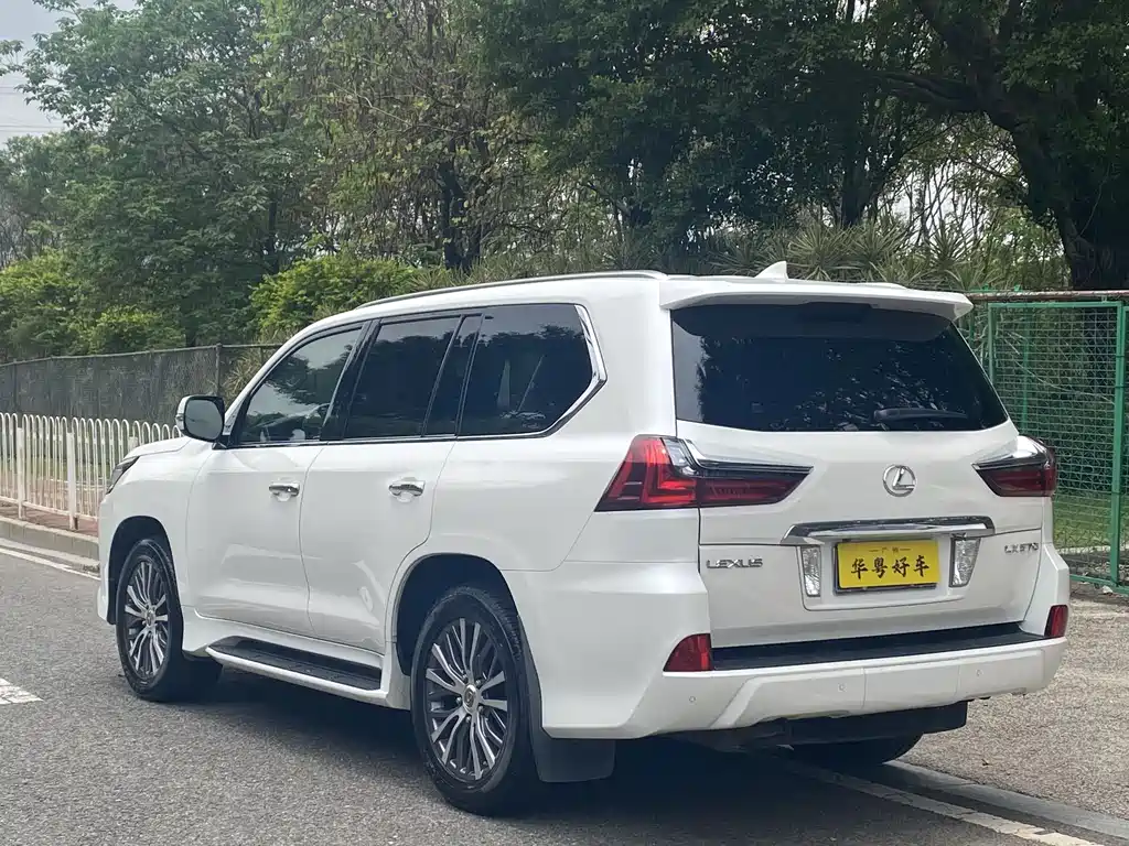 Lexus LX 2016 — фото 4